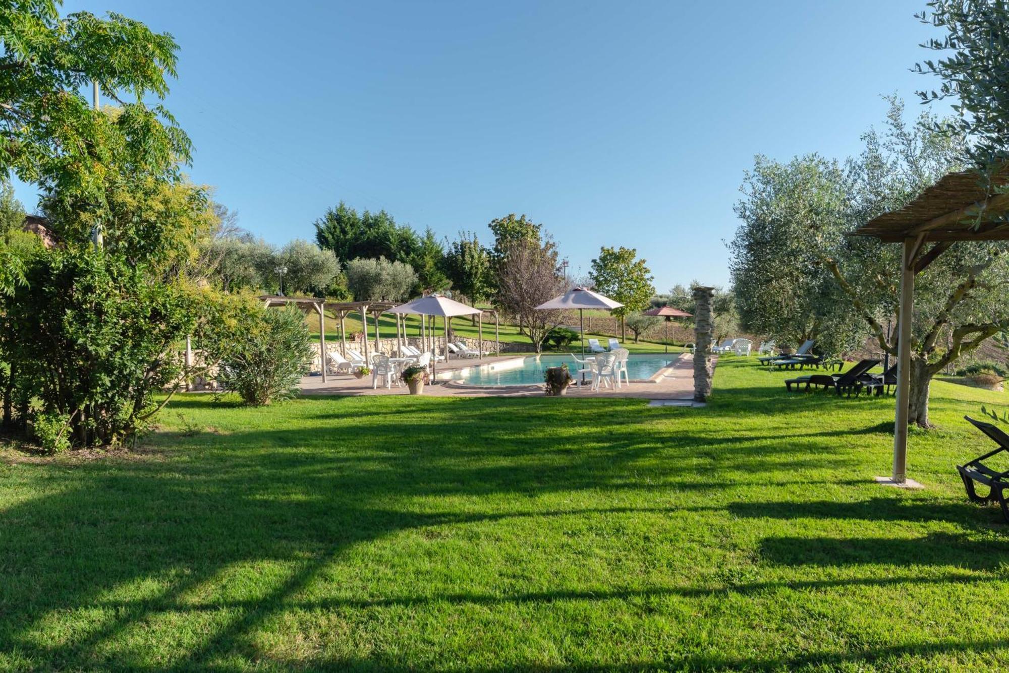 Holiday House Borgo Badia Castiglione del Lago Exterior foto